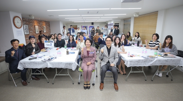 오늘은 믿어선 안될 '직업에 관한 조언' 10가지에 대해서 알아보겠습니다.^^